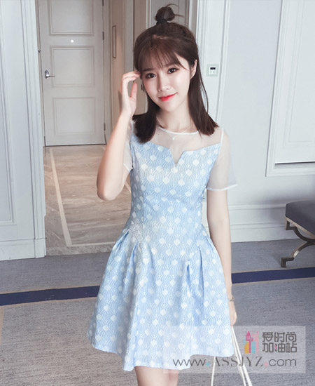 范思娜连衣裙