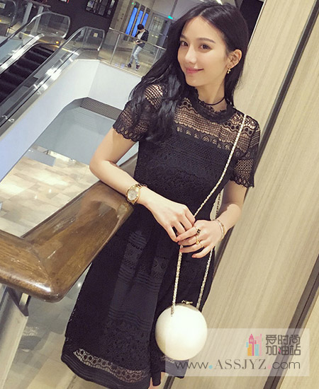 卡贝琳短袖连衣裙
