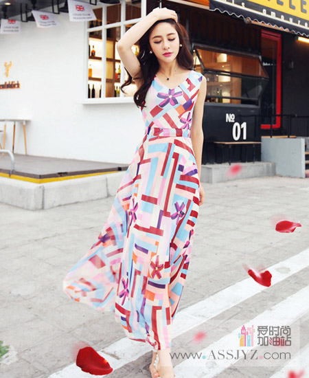 古雅一森无袖长裙连衣裙