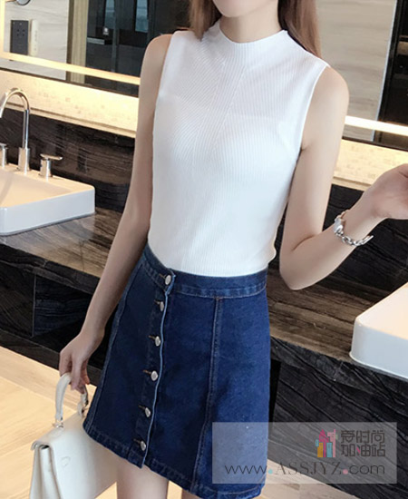 香莉婷针织背心