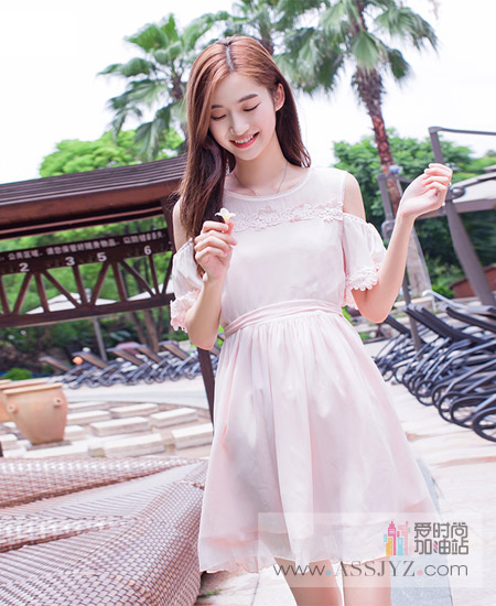Ovia/欧薇娅蕾丝连衣裙
