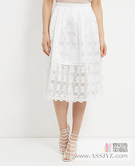 NEW LOOK白色半身裙