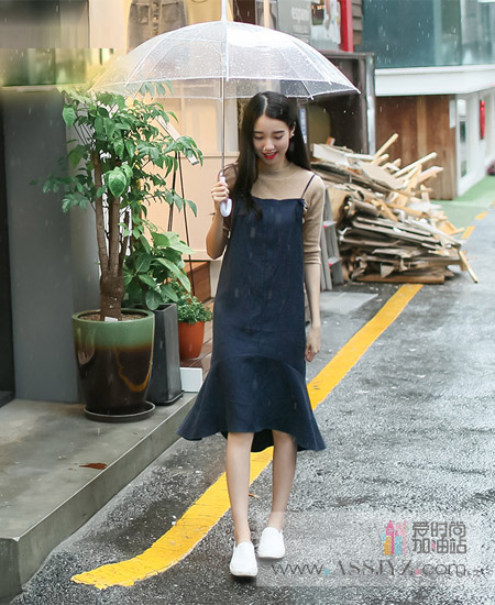 Mumu Home吊带连衣裙